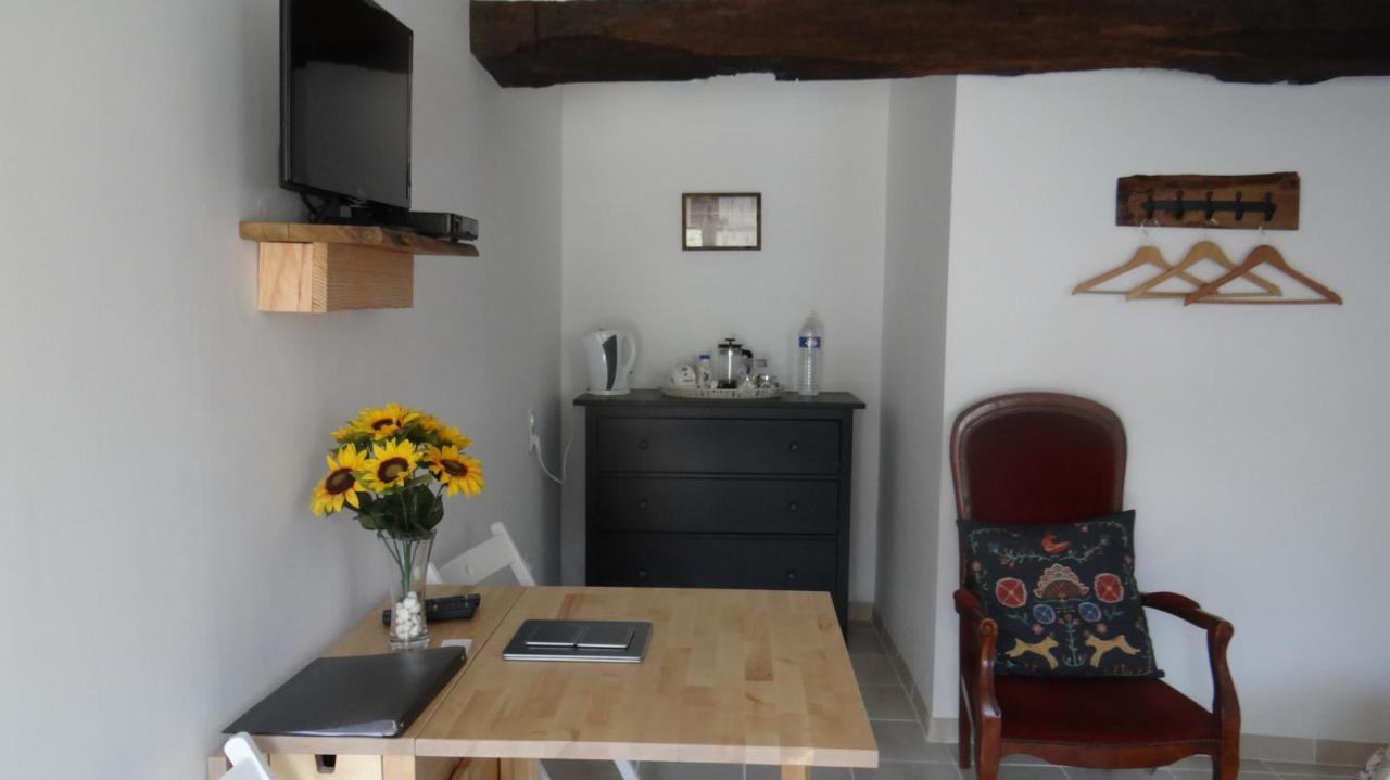 Bed and Breakfast La Petite Houssaye Villiers-Fossard Exterior foto